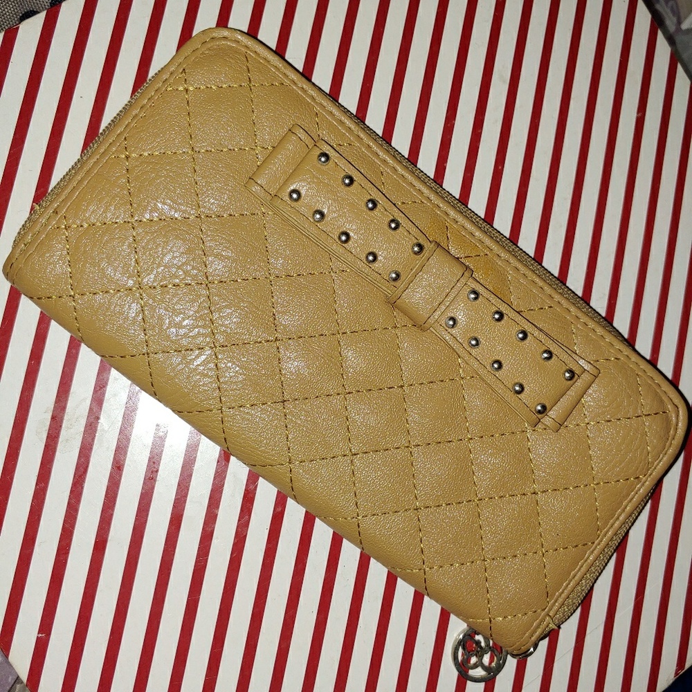 Jessica Simpson Wallet